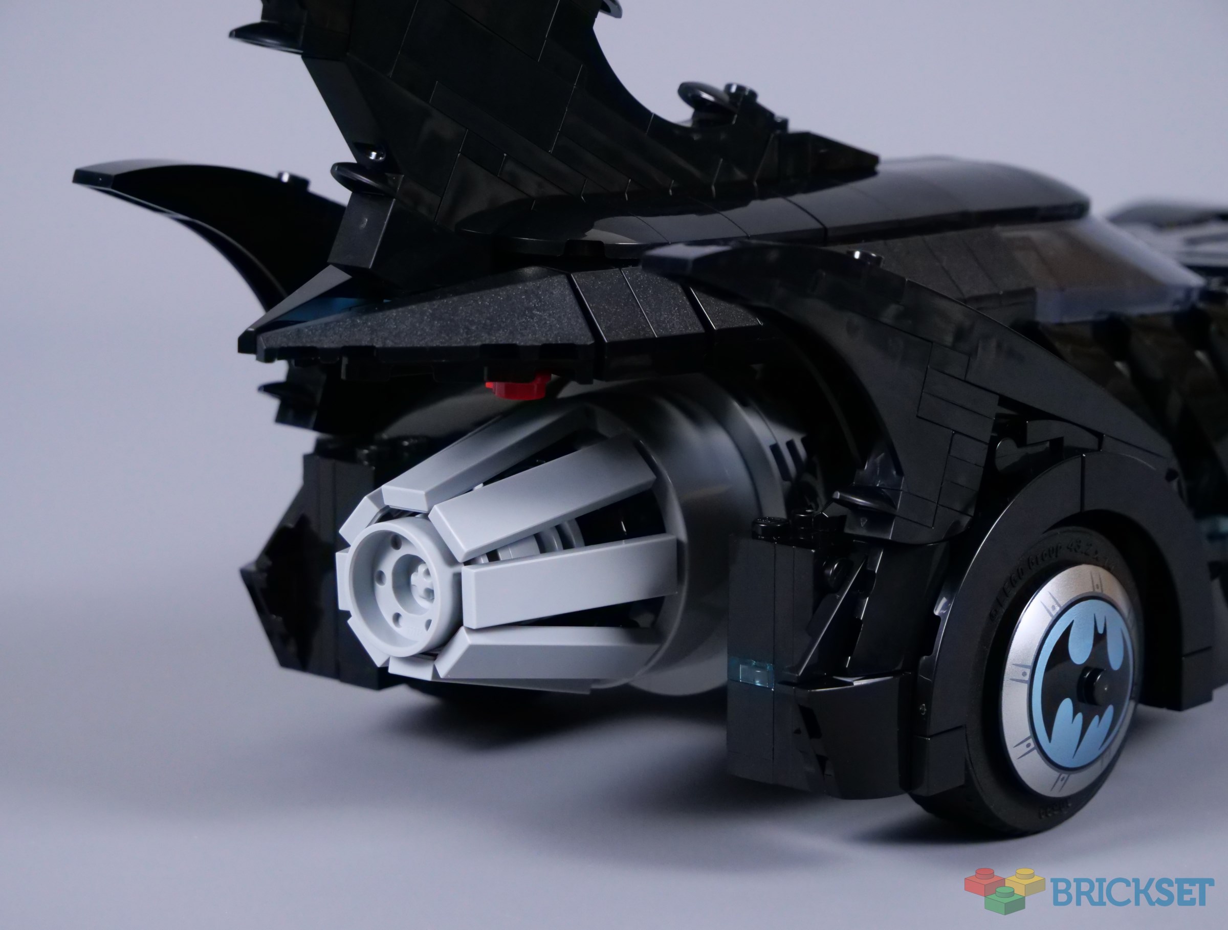 LEGO DC Comics Super Heroes 76304 Batman Forever Batmobile review